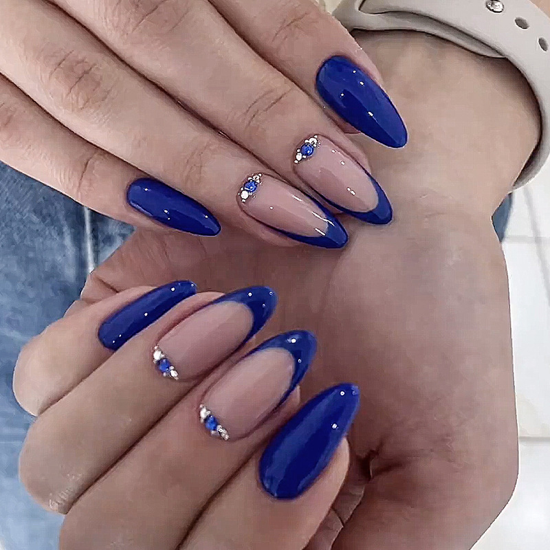 Cross-border French sapphire blue diamond almond armor personality simple handmade nail patch 24 fashionable pure fake nails