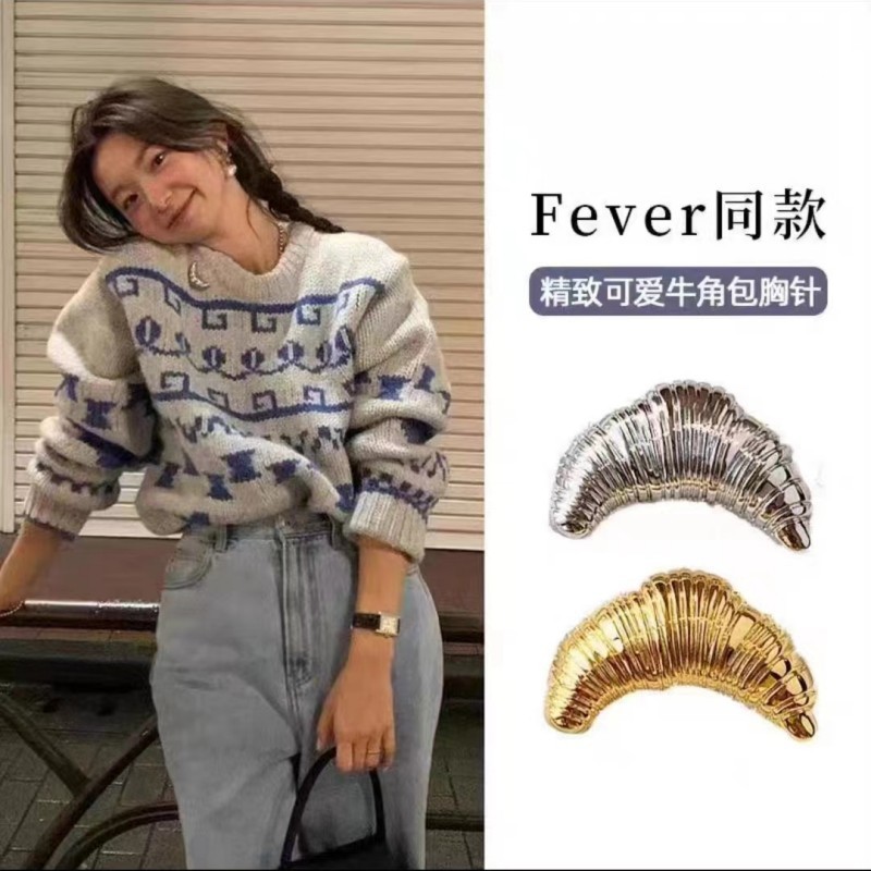 Brooch Niche Design High-end Women's Corsage Cufflink Pin Men's Fine Accessories Fixed Clothes croissant