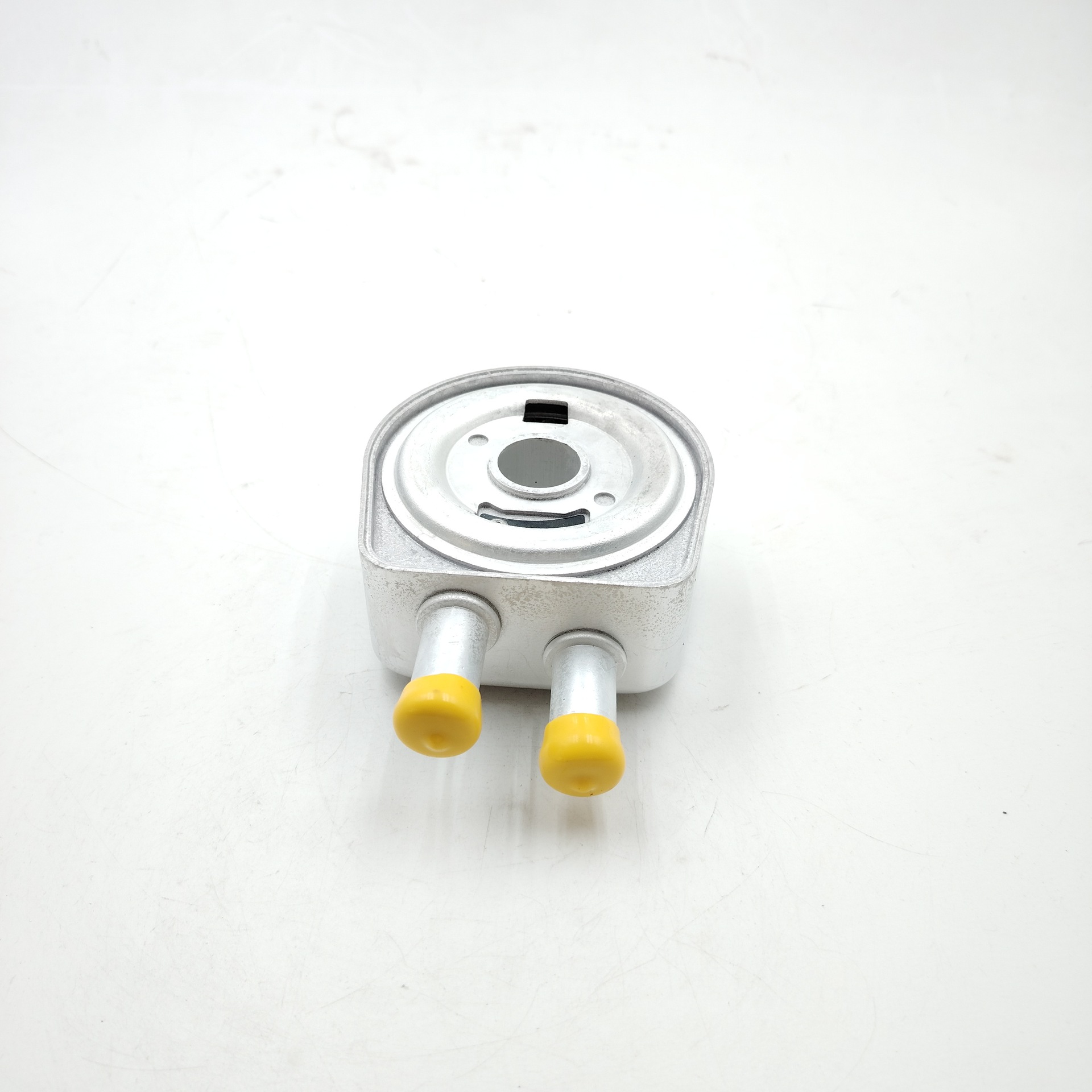 8200806731 is suitable for Renault engine oil cooler radiator