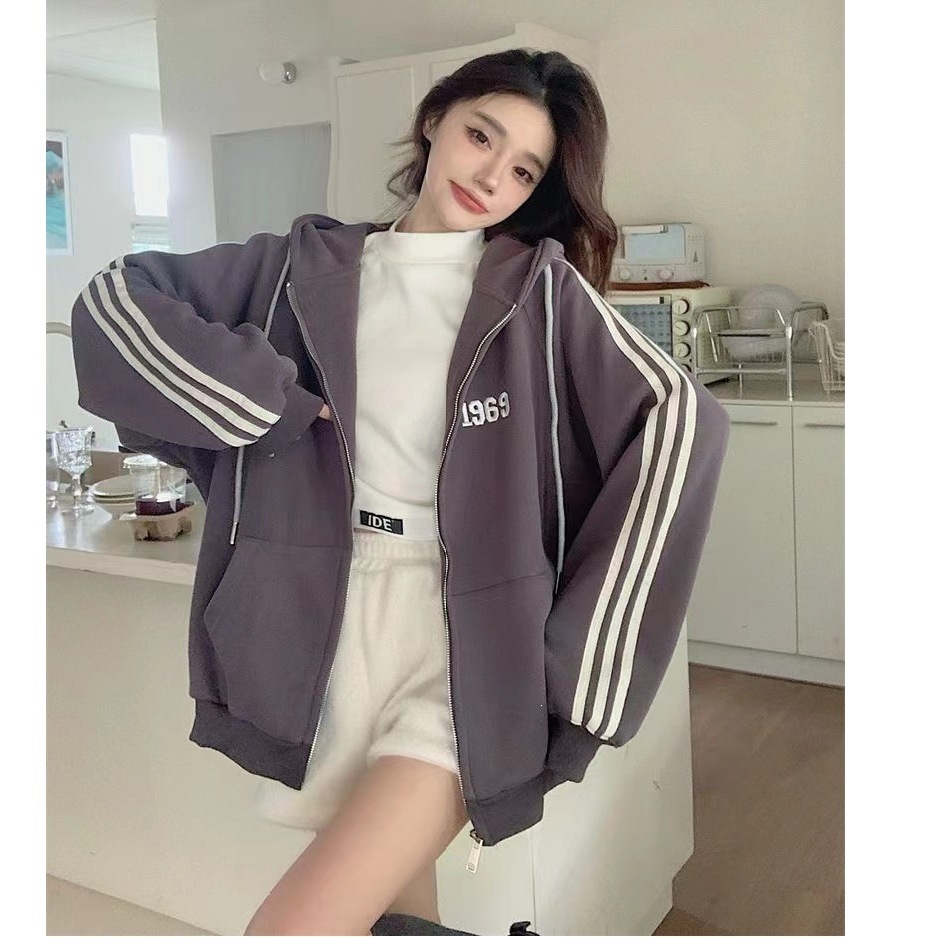 American baseball color-blocked sweatshirt, long-sleeved, fleece-lined, thick, retro loose-fitting jacket, petite top, cardigan, versatile.