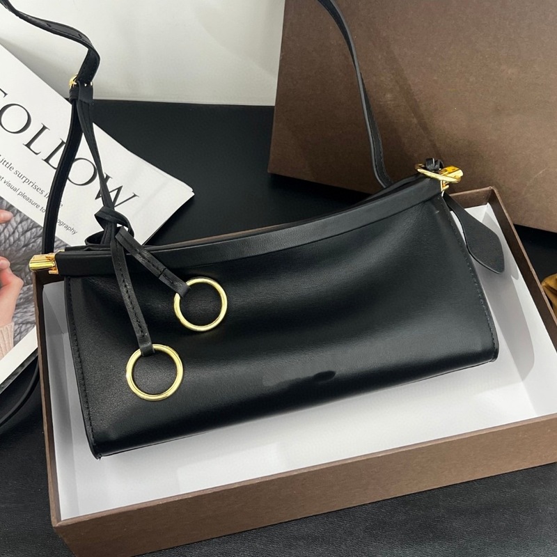 フレンチニッチデザインのクリップバッグ、ファッショナブルでシンプルで高級感のあるバゲットバッグ、ショルダークロスボディバッグ、通勤用の万能ウエストバッグ|undefined
