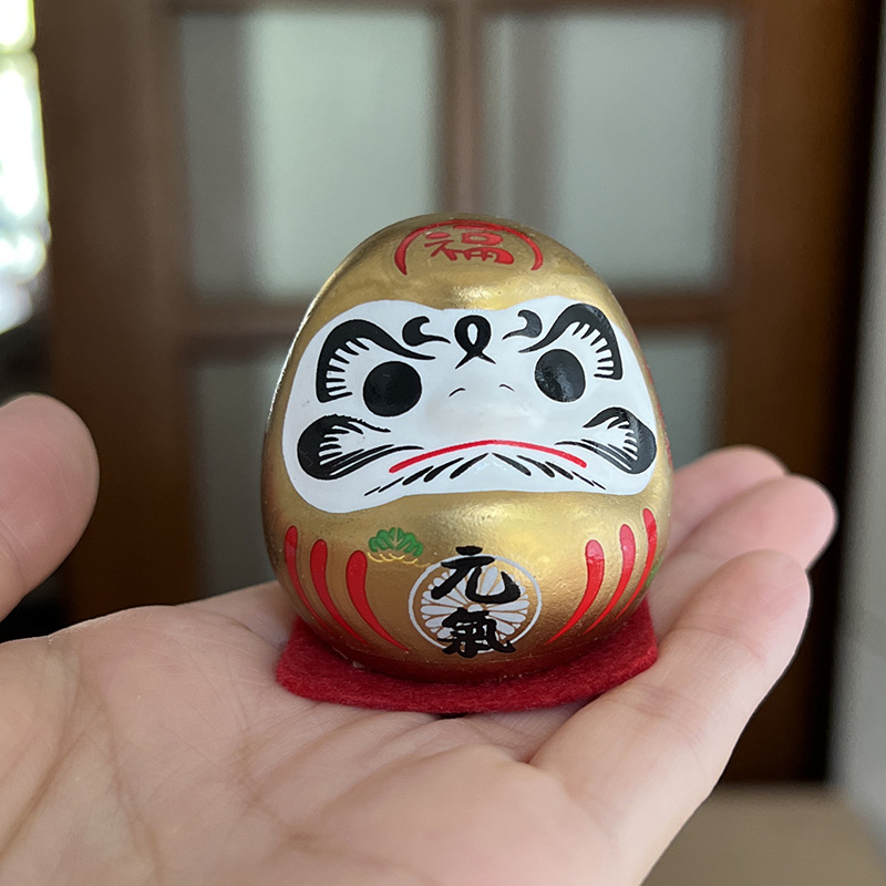 Estilo japonés Damo decoración de cerámica Japonesa Damo huevo suerte Damo pequeño tamaño mini gato afortunado decoración del coche