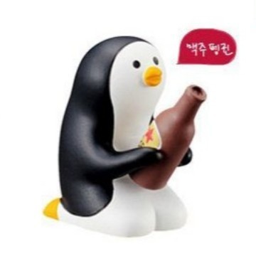 DY 1320 와인병을 들고 있는 펭귄