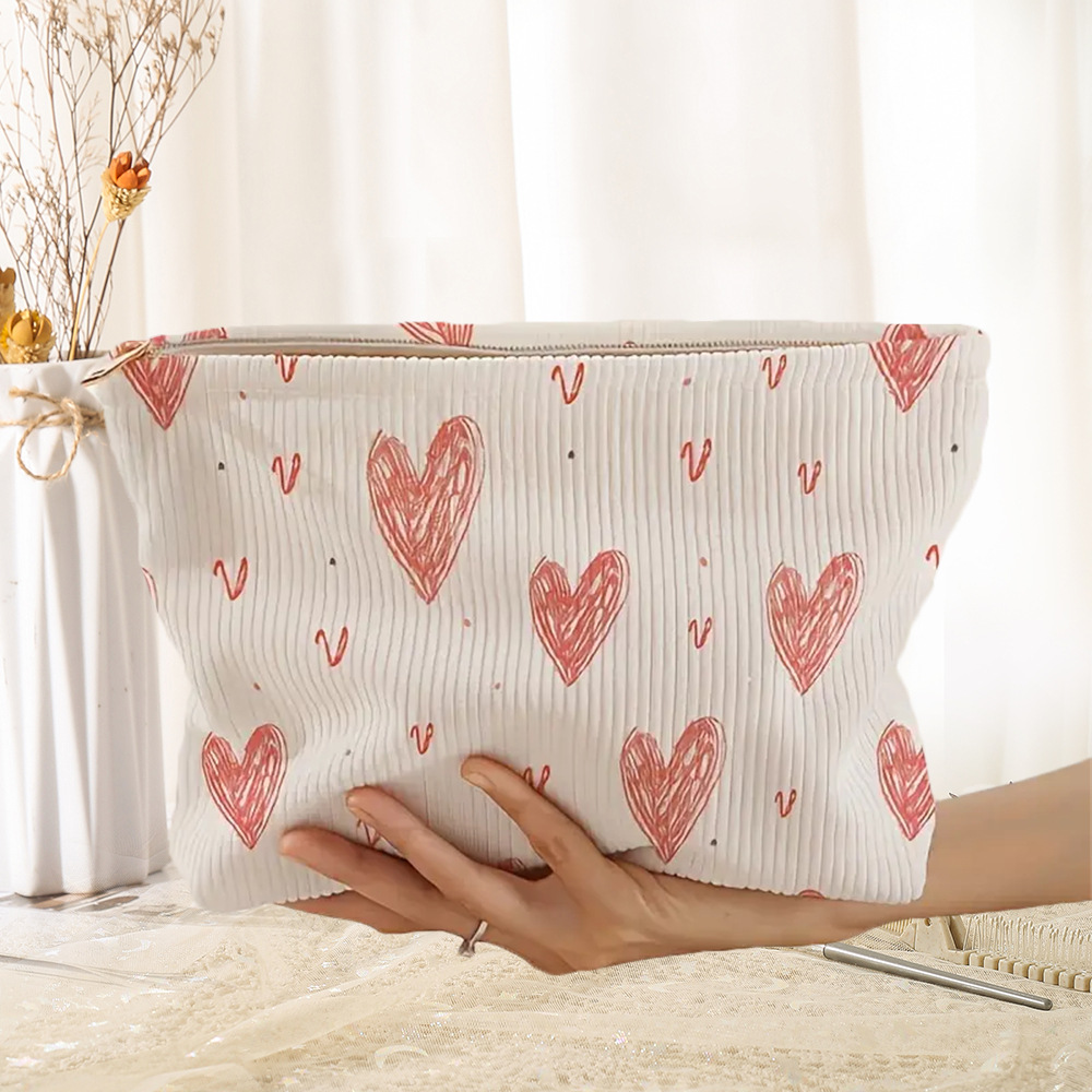 360g Weight Polyester Lining Material Zipper Closure Type Cute Heart Shape Corduroy Square Makeup Bags