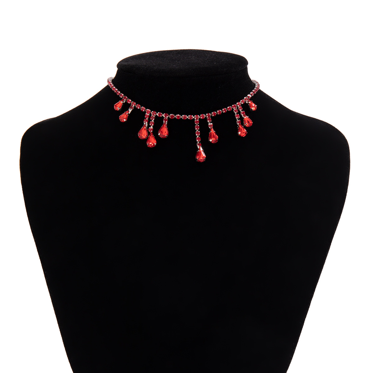 Girocollo goth con perline e frange a goccia di cristallo rosso_voghion.com