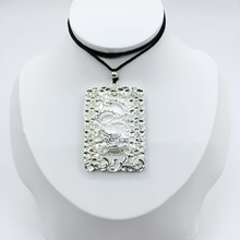 ֱ���¿�r��Ů����ָ�h���Ʒ���l���N�_�ڽ�ָ��Ůë�µ���