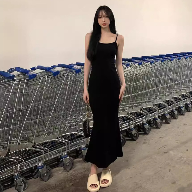 Black Sling dress Women's Summer Bottoming Inner Skirt Tight Hip Skirt Mid-length Fishtail Mom's Skirt Black Sling dress Women's Summer Bottoming Inner Skirt Tight Hip Skirt Mid-length Fishtail Mom's Skirt