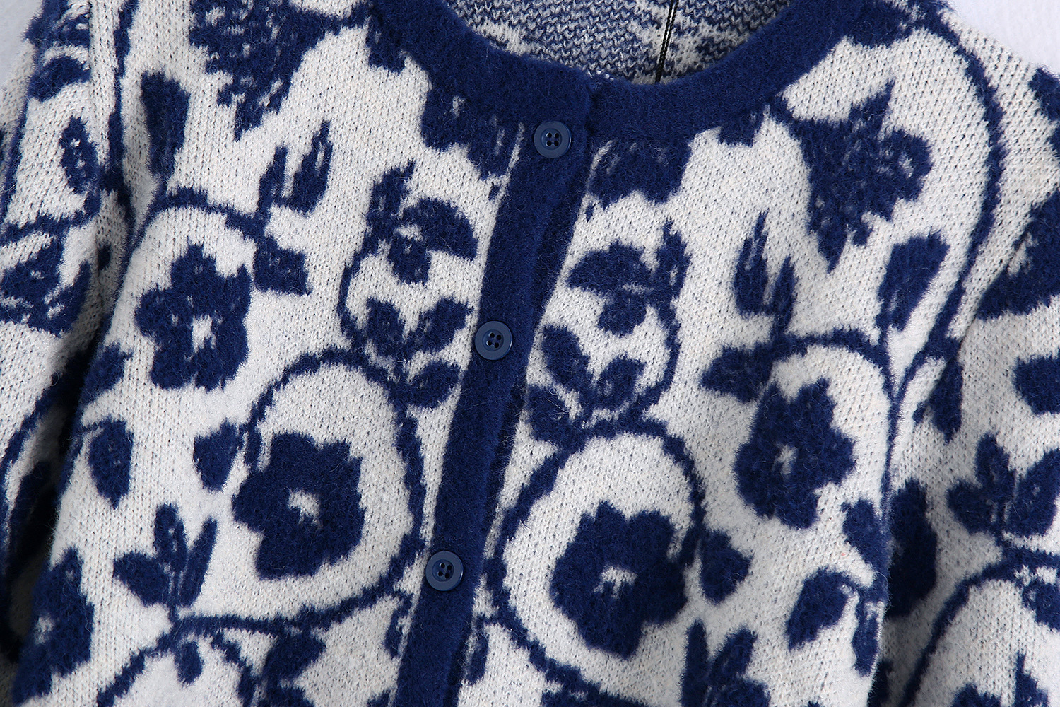 Floral Jacquard Knitted Sweater 3