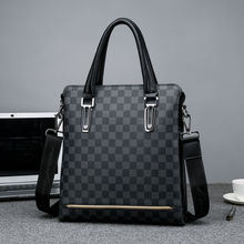 男包手提包商务休闲手拿公文包男士包包单肩斜挎包电脑包男皮包潮