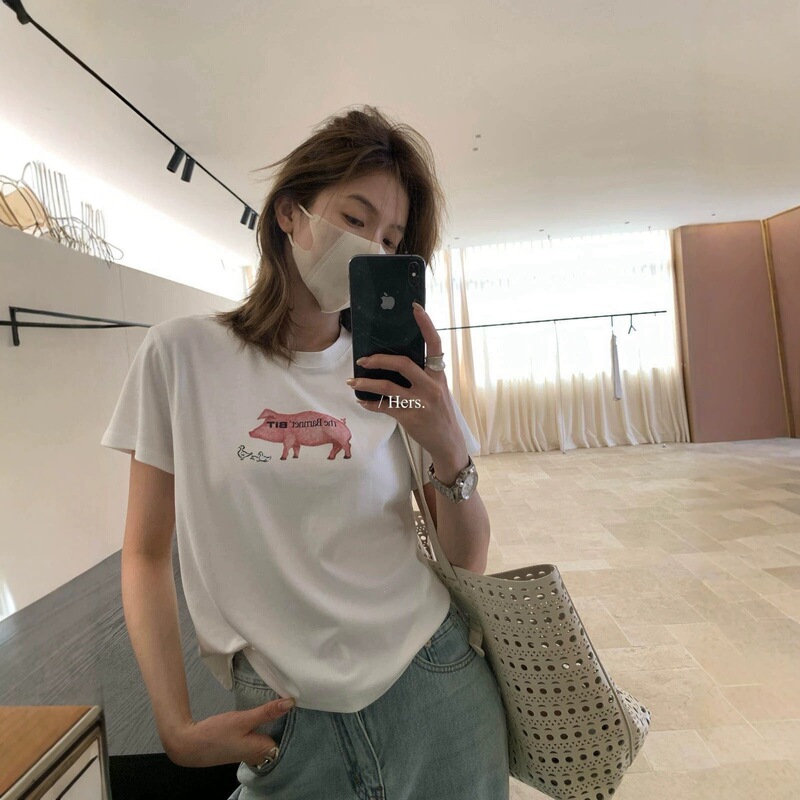 Hers a Spoonful of Sweet Summer Simple Style Fun Little Pink Pig Pattern Print Versatile Round Neck Short Sleeve T-Shirt for Women 80520 Hers a Spoonful of Sweet Summer Simple Style Fun Little Pink Pig Pattern Print Versatile Round Neck Short Sleeve T-Shirt for Women 80520
