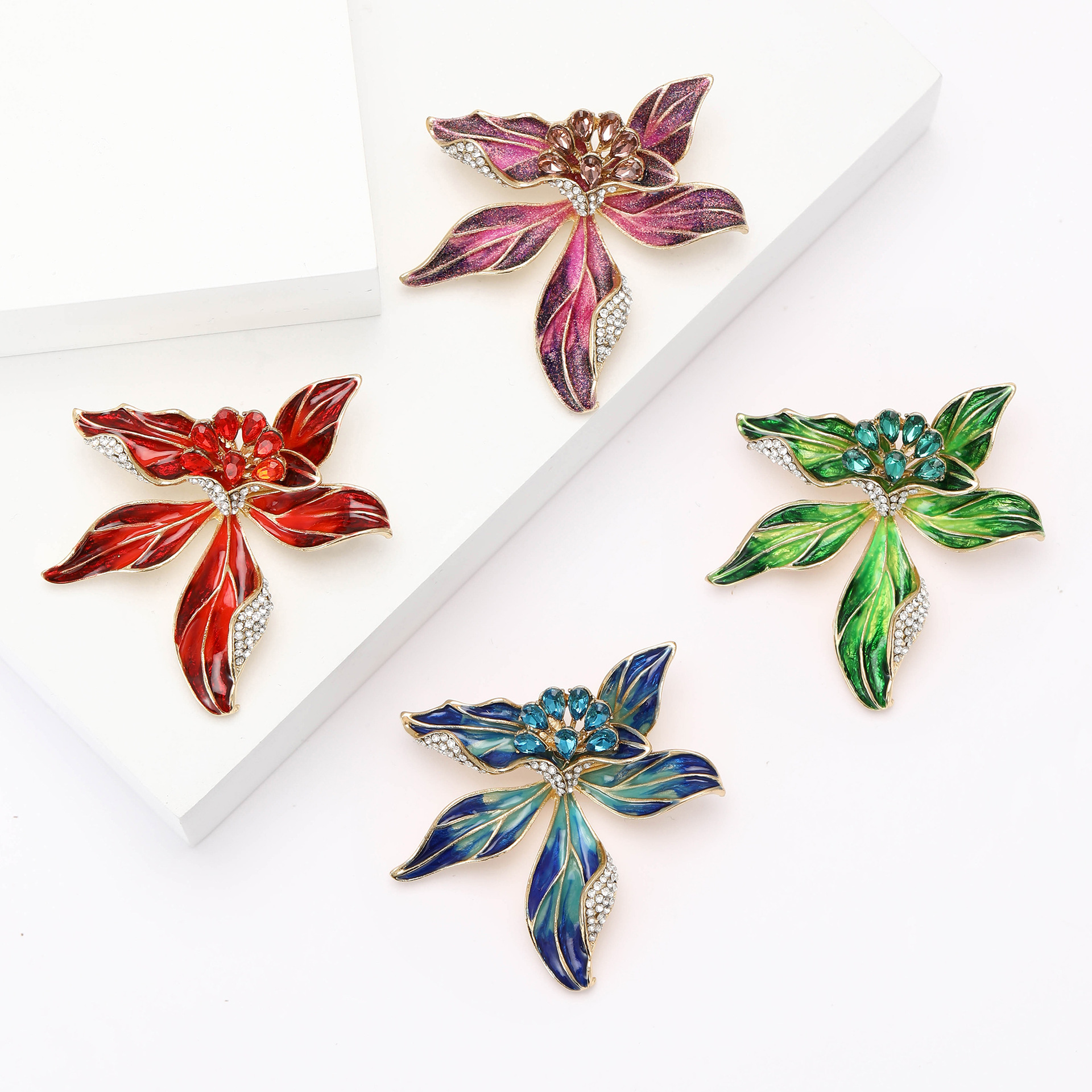 European and American atmosphere alloy enamel iris flower brooch fashion temperament ladies suit coat corsage jewelry pin