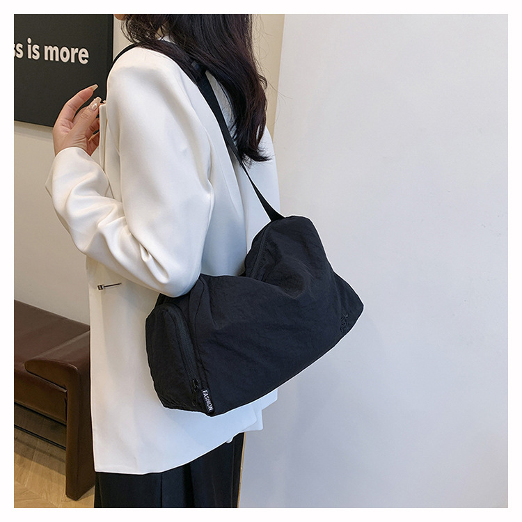 Crossbody tote bag, Korean style Instagram niche design women's bag, nylon fabric canvas bag, fashionable, casual and artistic single-shoulder bag undefined