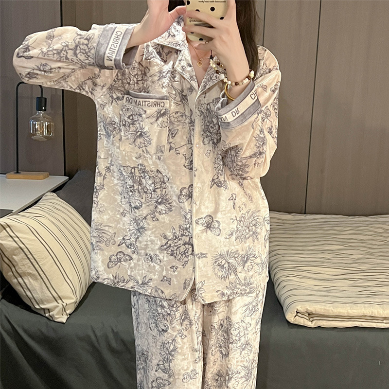 Autumn and winter new gold velvet pajamas women's long sleeve gold diamond velvet sweet cute thin velvet home clothes suit flash