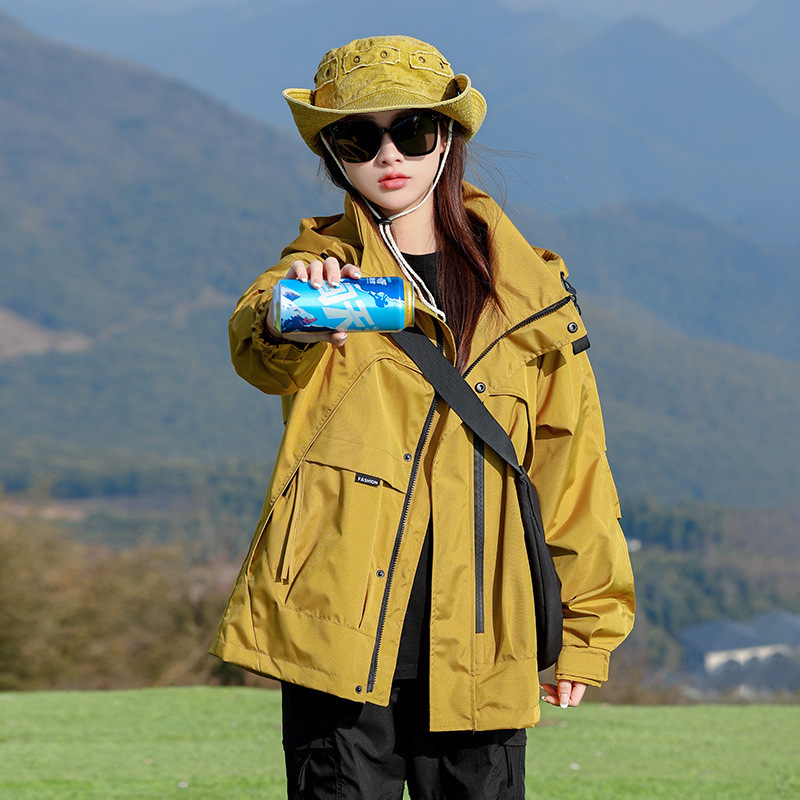 Spring and Autumn Coat Men's and Women's Charge Clothes 2025 New Explosive plus size Jacket Mountaineering Suit Outdoor Soft Shell Thin