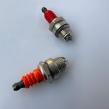 L7T三爪油锯火花塞二冲程汽油锯点火器绿篱机通用2冲火嘴打药弥雾