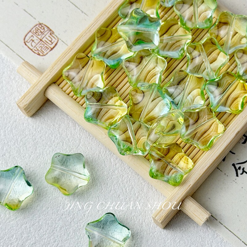 Factory Direct Sale of Horizontal Hole Glass Beads in the Shape of Fat Five-Pointed Stars for DIY Accessories, Handmade Bracelets, and Necklaces
