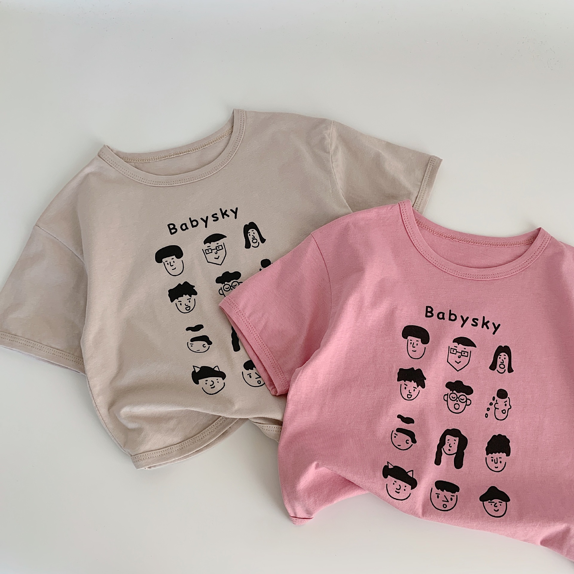 Camiseta de manga corta de verano para niños Maibao 2025 nuevo estilo coreano para niños y niñas suéter estampado de dibujos animados algodón a clase