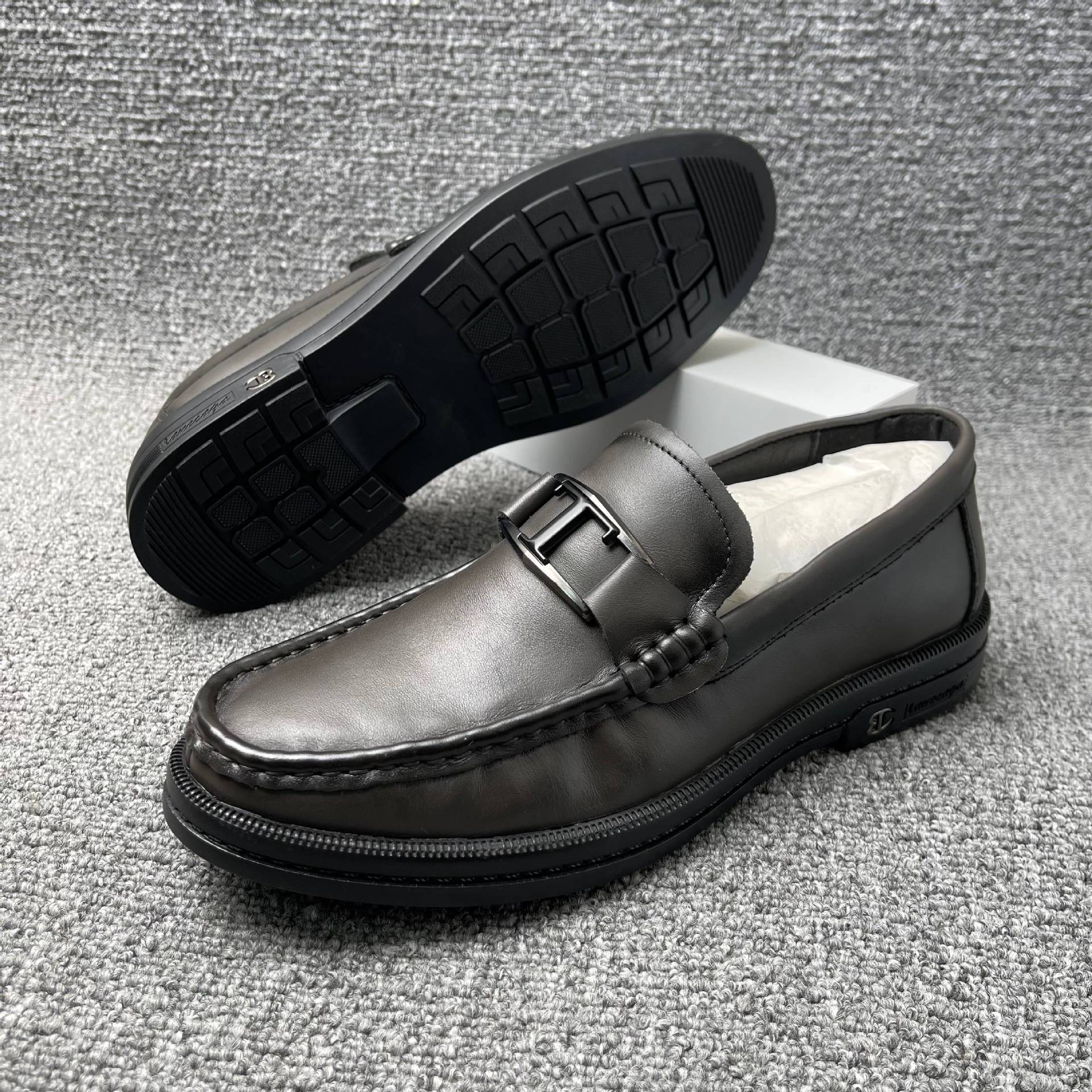 Zapatos de cuero para hombre, zapatos de cuero casuales para hombres, zapatos de mediana edad, zapatos de padre, zapatos de hombre.