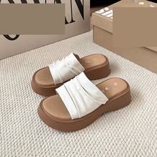 ɳ���ɸ���������ЬŮ�ļ��⴩2026�¿���ȹ��һ���ϸ߸�����Ь