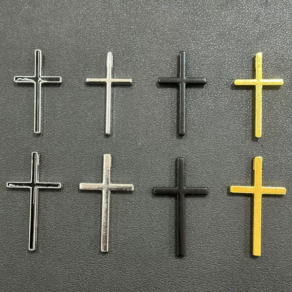 Cross-Border European and American Zinc Alloy Three-Dimensional Perforated Cross Necklace Simple Titanium Steel Pendant Jewelry Necklace Pendant for Men