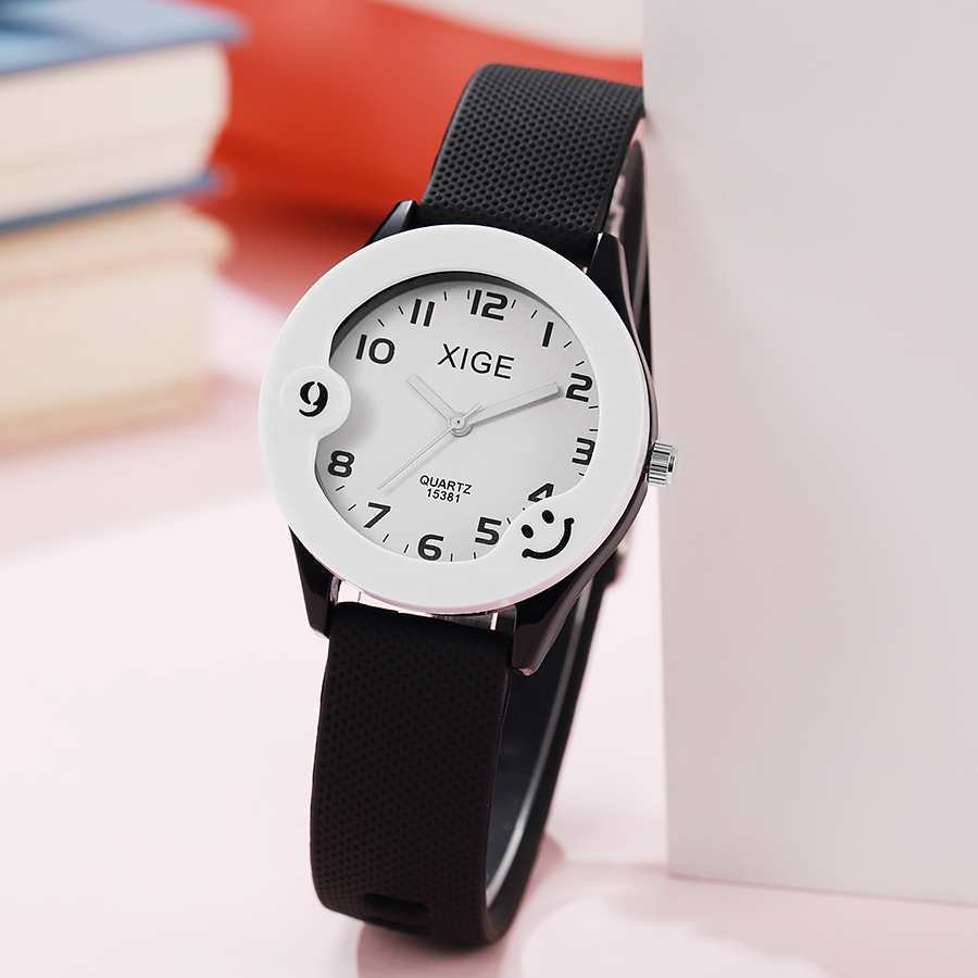 Children's Waterproof Quartz Watch Candy Color Simple Silicone Sports Gift Watch Toy Watch Waterproof Kidsren's Watch