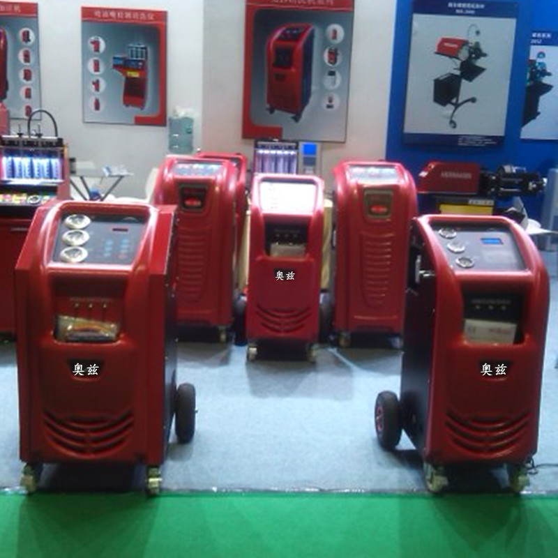 厂家批发广州全自动冷媒回收加注机 汽车空调冷媒加注机 发送港口