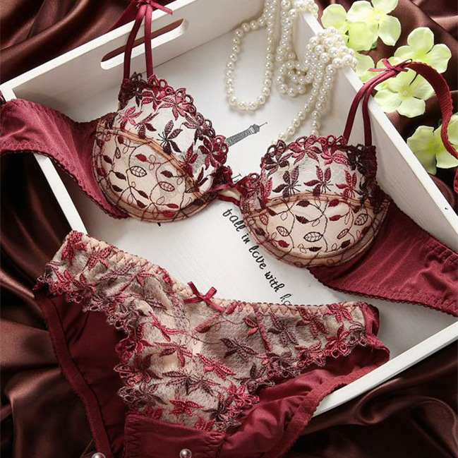 European and American sexy underwire underwear plus size bra suit big chest red women's underwear bra lace bewilderment bow
