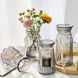 装饰花瓶;玻璃瓶;玻璃包装容器