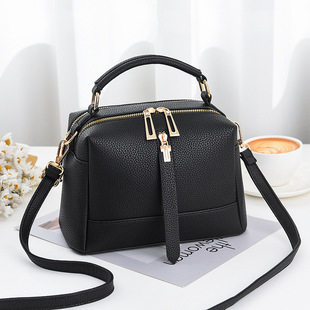 Women's bag 2025 spring and summer trend new shoulder diagonal small bag Korean fashion women's small square bag a generation of hair