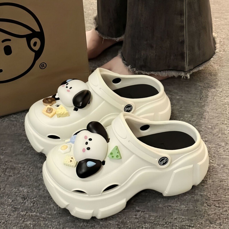 Women's thick-soled hole shoes summer wear non-slip cute Internet celebrity cartoon dog closed toe slippers white beach shoes