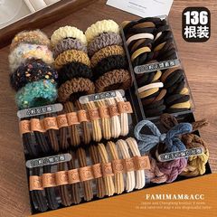 136枚のシュシュセットのゴムは高級感があります。