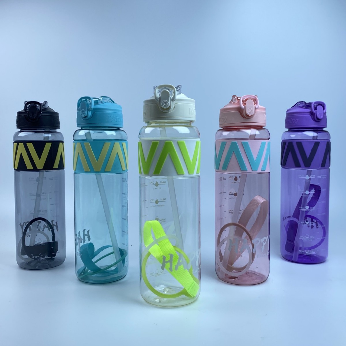 Taza con pajita simple y de moda, portátil universal, plástico resistente a altas temperaturas, gran capacidad y diseño inclinado.
