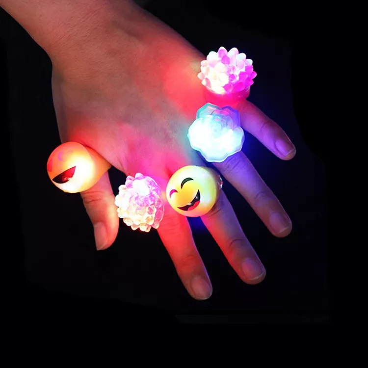 Expresión mixta anillo luminoso de goma suave LED flash anillo de luz luminosa cara sonriente expresión anillo de goma suave TPR