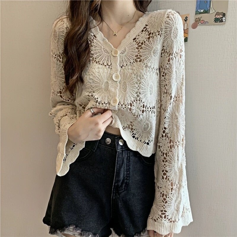 Bohemian crochet hollow-out sun protection cover-up, summer vacation style, shawl to be worn over a slip dress, short knitted cardigan