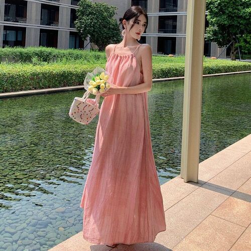 This year's popular stylish French casual ramie pink V-neck dress for petite figures, perfect for beach photos, looks extremely divine.