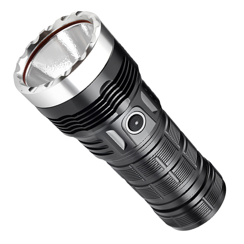 Nueva linterna brillante de alta potencia al aire libre carga de aluminio led prospectos 21700 en un silo de luz ultra brillante