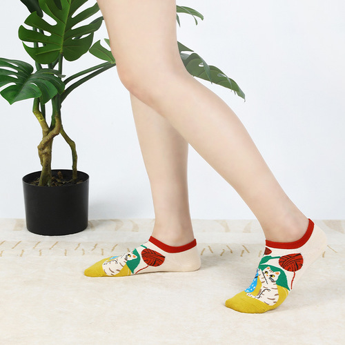 Summer cute cartoon cat print socks for women with shallow mouth boat socks thin Y-heel invisible socks non-slip sweat-absorbing socks for women