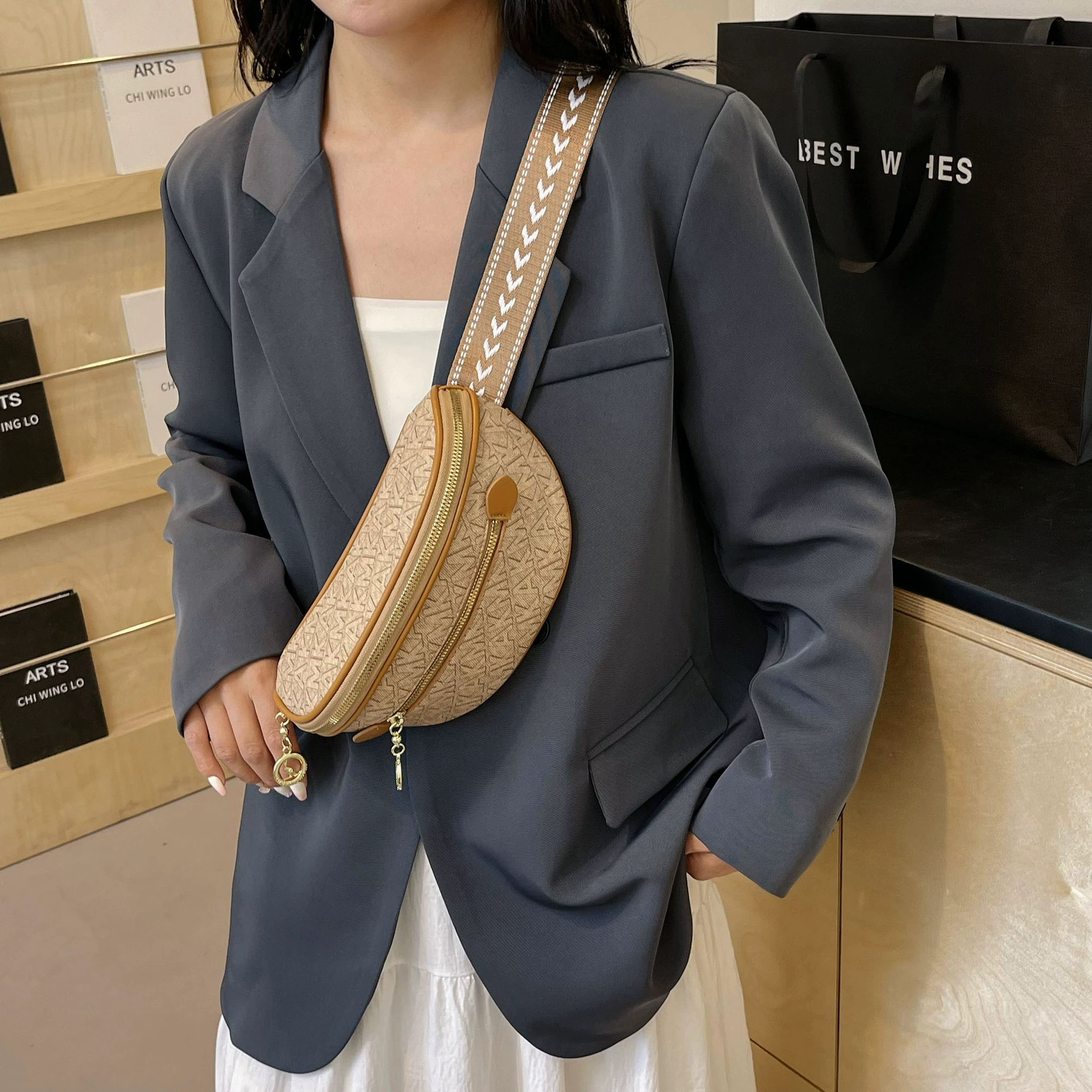 Chest bag, small bag for leisure, shoulder bag, belt bag, one-shoulder bag, internet celebrity