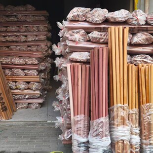 In-Stock Locust Wood Hoe Handle D-Shaped Hoe Handle Suitable for All Types of Hoes, Order Now and Get a Free Hoe Tip, Direct from the Manufacturer