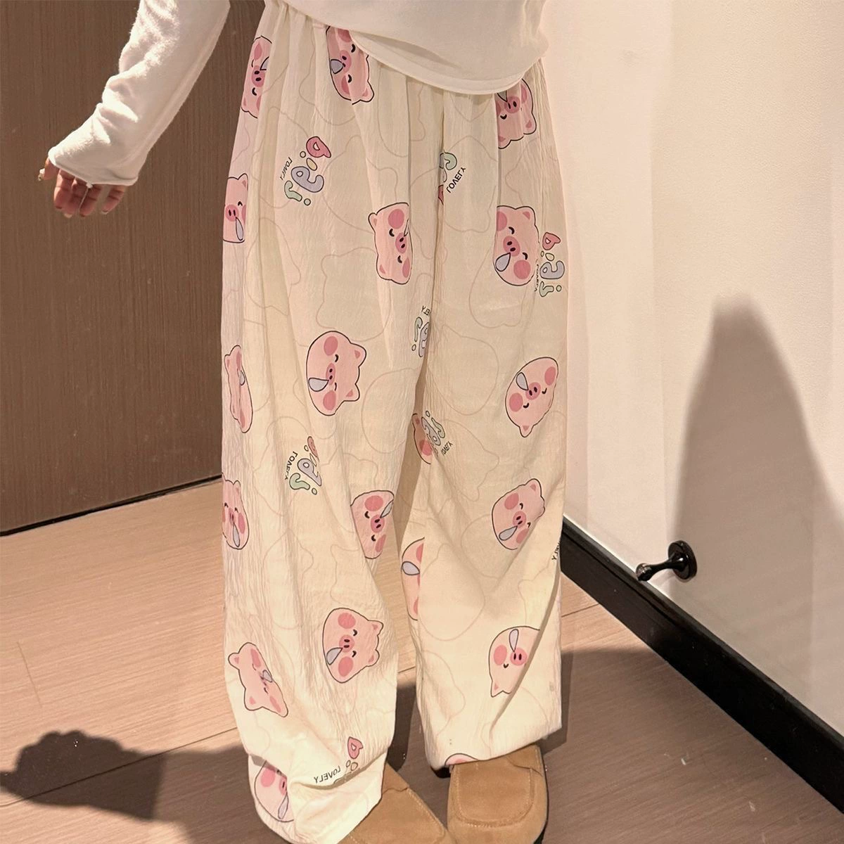Long thin demi-season leisure trousers, loose fit, elastic waist, cute prints