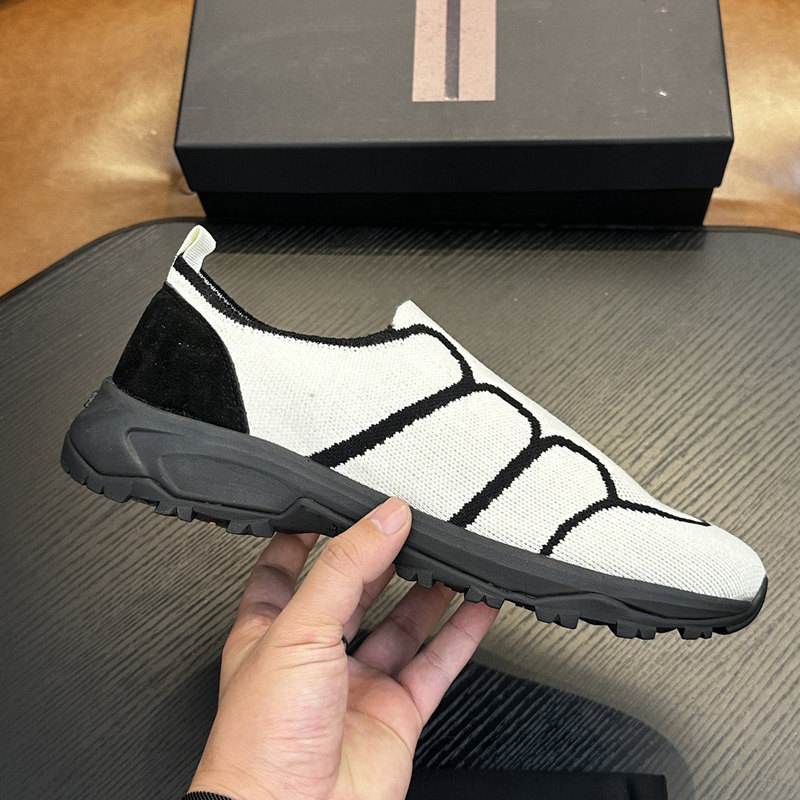 Spring breathable mesh sneakers for men, lightweight color-block casual shoes, comfortable versatile trendy shoes, outdoor travel loafers