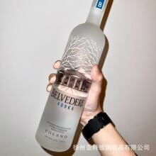 厂家批发雪树伏特加同款红酒瓶可加印logo蒙砂烤花图案灰雁伏特加