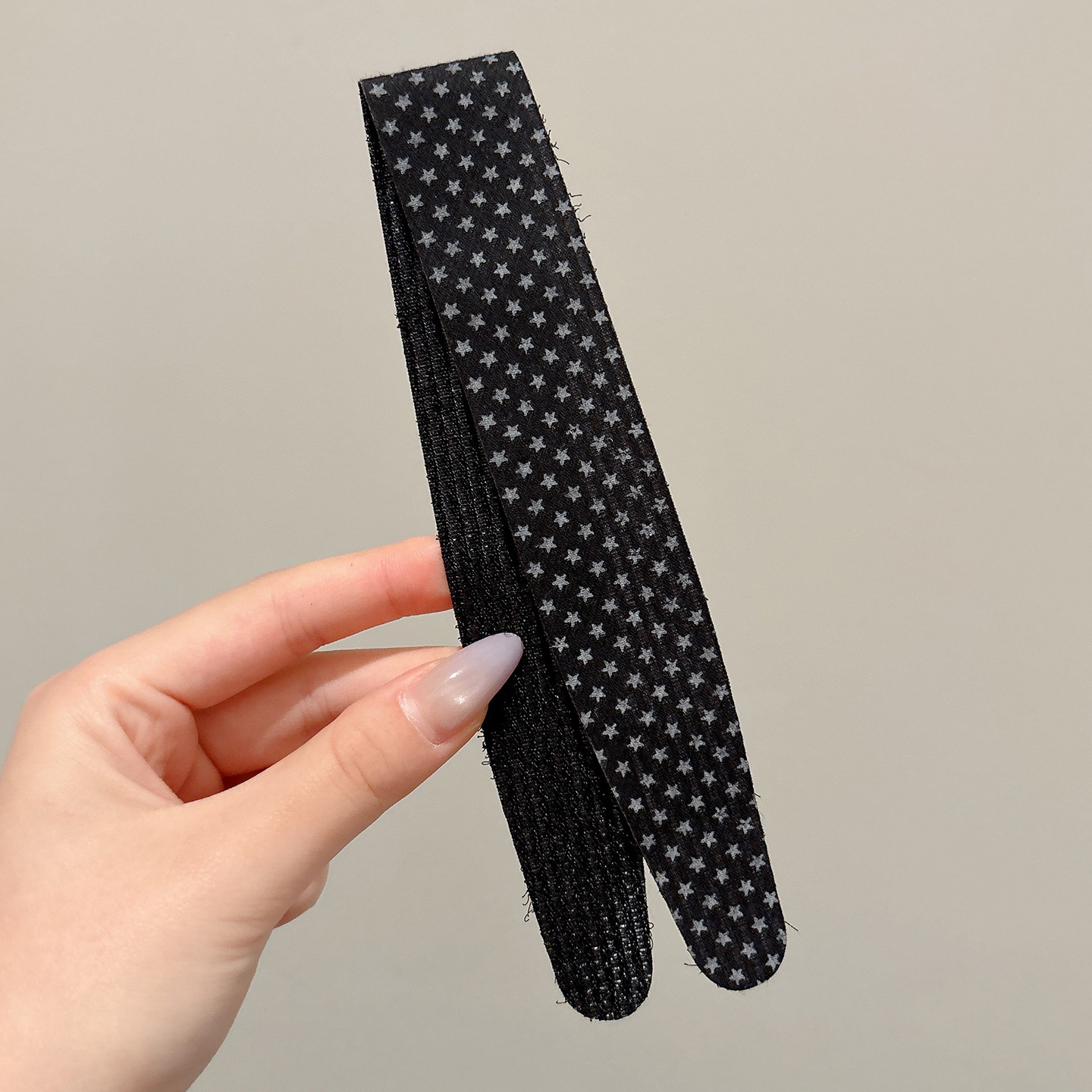 Velcro cinta de cabello frangeas de cabello roto acabado artefacto de publicación diaria uso exterior de banda de cabello universal fuera de la red banda de cabeza roja