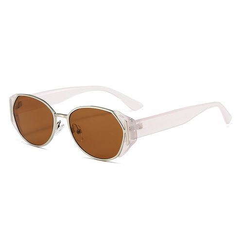 New Fashion Trend Sunglasses, Influencer Style, Street Style Photoshoot, Aviator Sunglasses for Women, UV Protection, Cat-Eye Design
