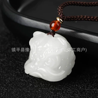 厂家批发仿和田玉石工艺品天然新疆仿和田青海料羊脂级白玉醒狮吊