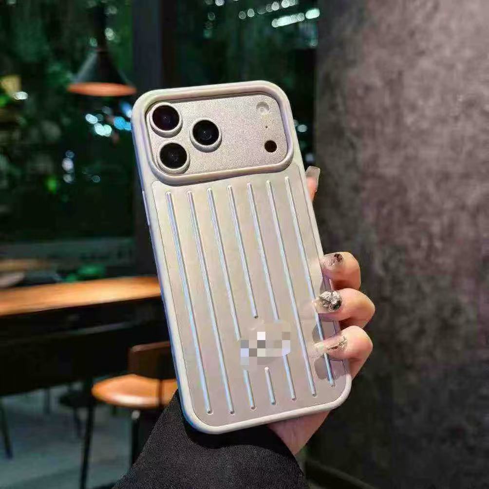 适用苹果17promax铝合金iPhone16黑色行李箱全包手机壳苹果款14壳