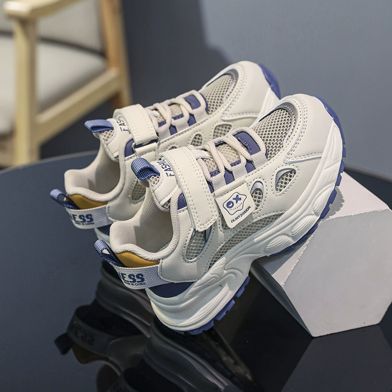 Обувь для мальчиков 2024 новый осенний мальчик взорвал уличные кроссовки для бега детские мягкие подошвы папы маленькие белые туфли дышащие