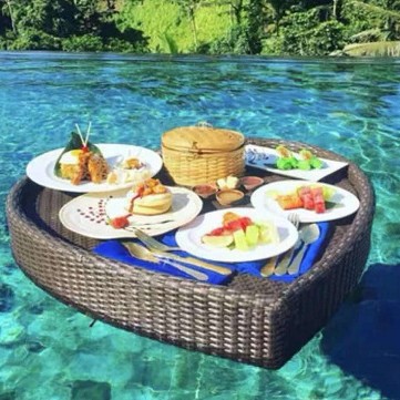 Bali Internet celebridad flotante bandeja redonda ratán cesta en forma de corazón B & B hotel villa piscina plato de cena