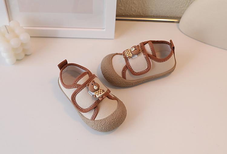 Koreanische Version von Kinder Canvas 2023 Frühling und Herbst Neue Jungen Casual Little Bear Girls Cartoon Weiche Sohlen Baby_voghion.com