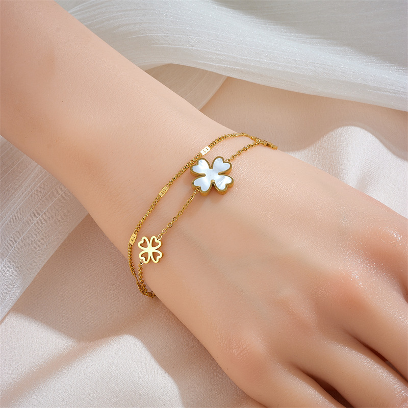 New Lucky Grass All-match Titanium Steel Bracelet Love Heart-shaped Flower White Shell Tassel Pendant Double-layer Bracelet